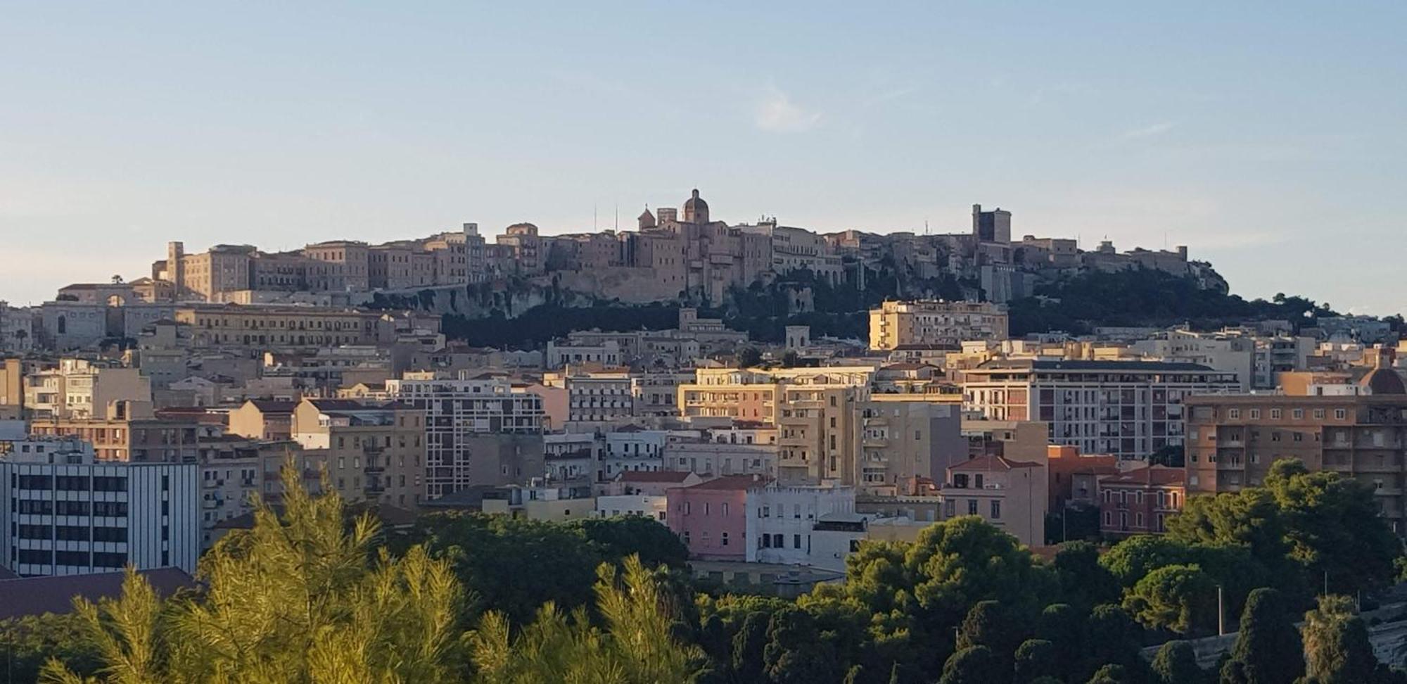 Apartament Lilyum Cagliari Zewnętrze zdjęcie